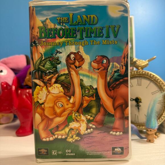 Land Before Time IV Journey Through the Mists VHS 1996 Tested Works - Picture 1 of 3